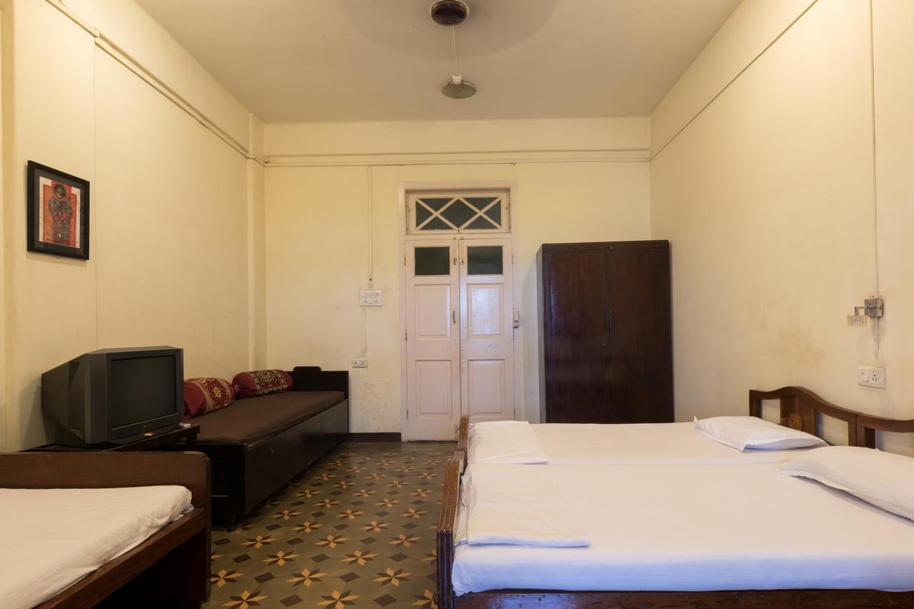 Bed And Breakfast At Colaba Bombaj Exteriér fotografie