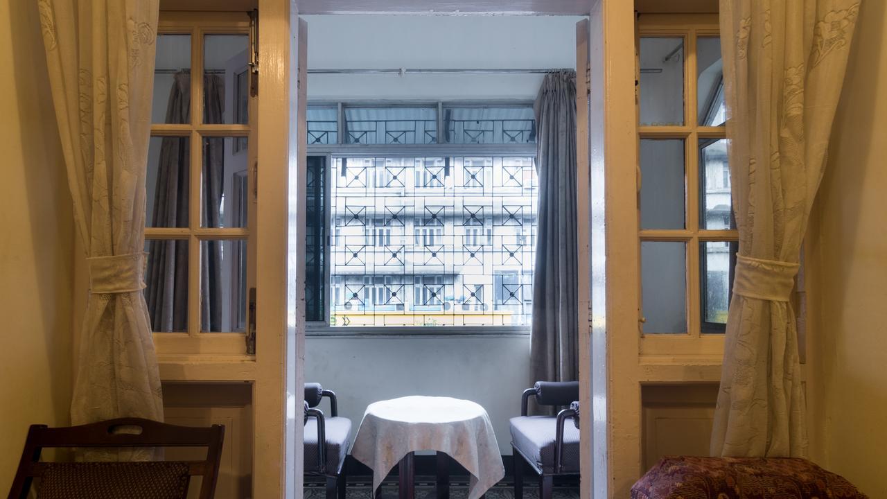 Bed And Breakfast At Colaba Bombaj Exteriér fotografie